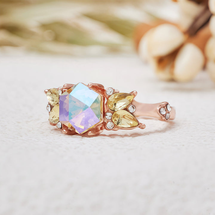 Anello Olivenorma con peridoto alessandrite taglio esagonale