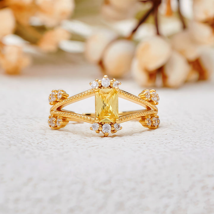 Olivenorma Squisito anello vintage con citrino taglio baguette