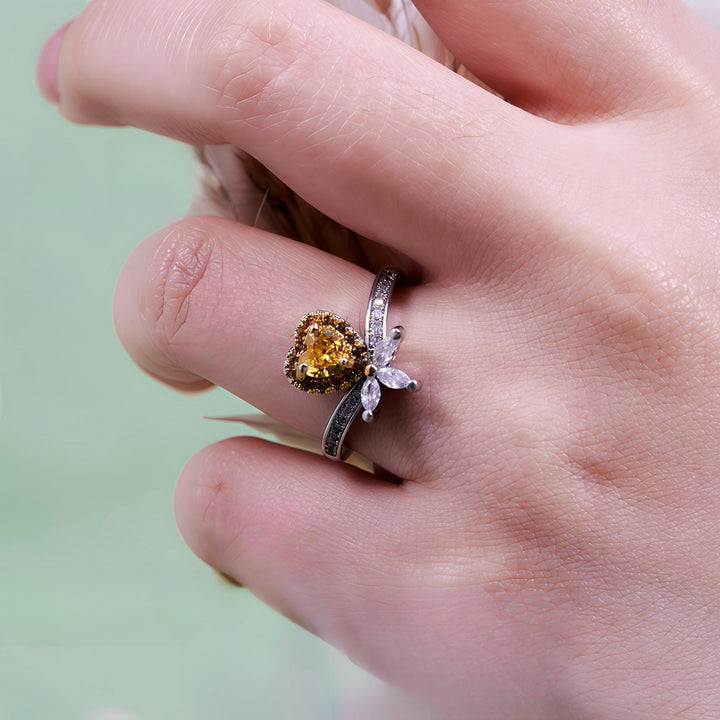 Anello Olivenorma a forma di cuore con corona di citrino e zircone bianco