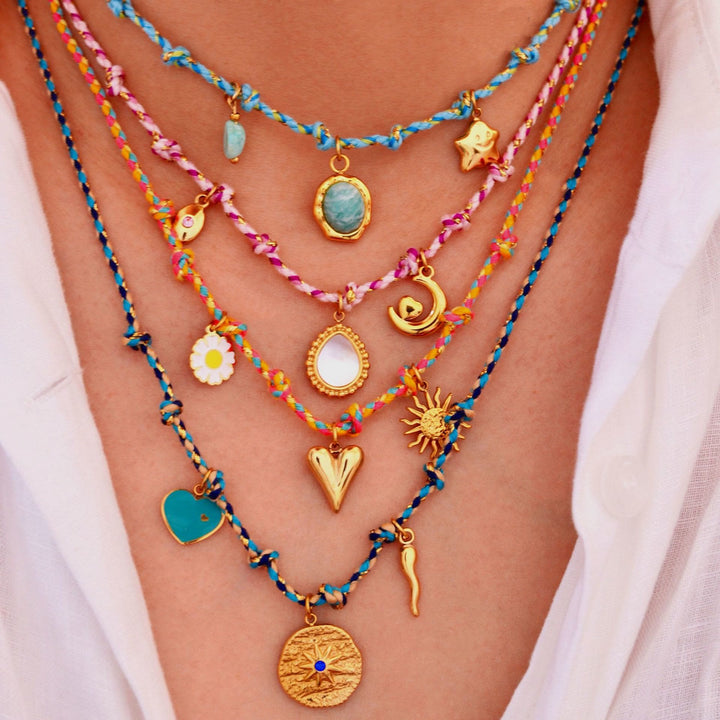 Collana con ciondolo in pietra naturale intrecciata colorata Olivenorma