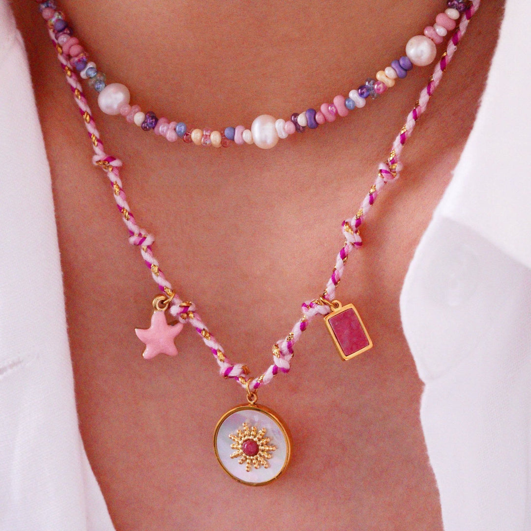 Collana con ciondolo in pietra naturale intrecciata colorata Olivenorma