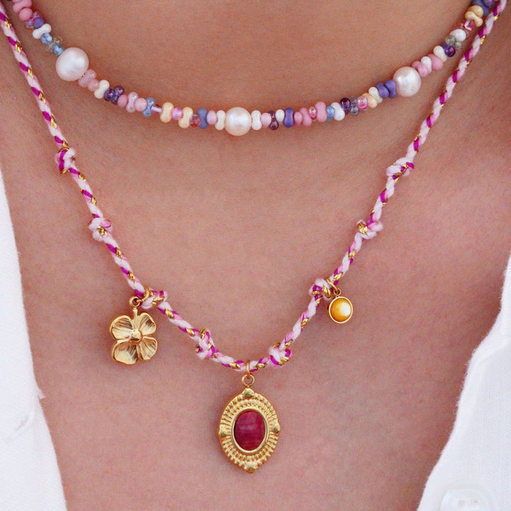 Collana con ciondolo in pietra naturale intrecciata colorata Olivenorma