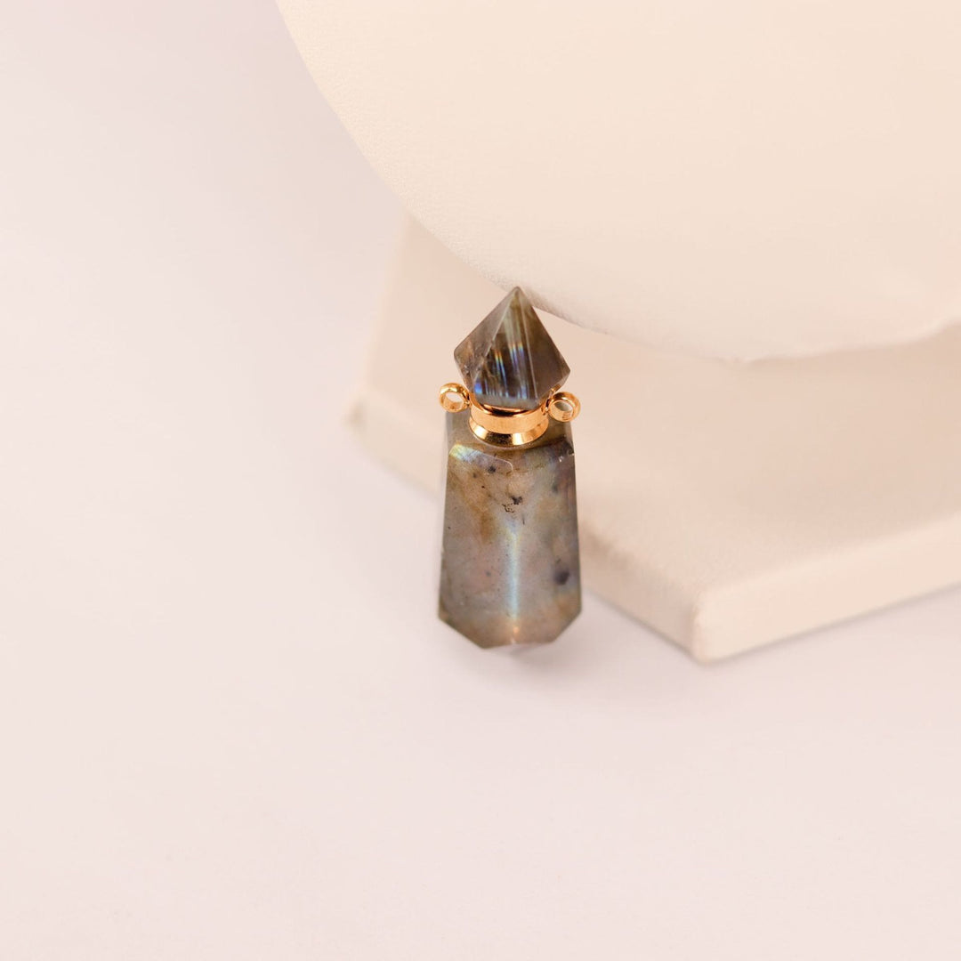 Olivenorma Collana con diffusore di oli essenziali a colonna esagonale