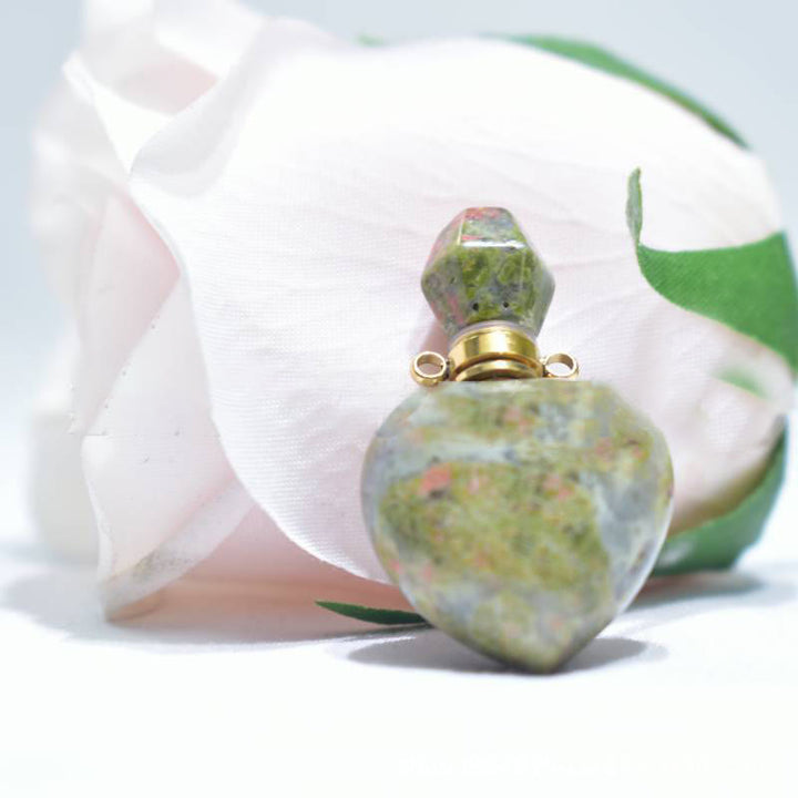 Collana con bottiglia d'amore con diffusore di oli essenziali di cristallo Olivenorma