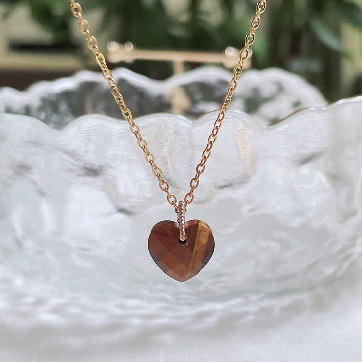 Collana in acciaio al titanio con taglio a cuore in cristallo naturale Olivenorma