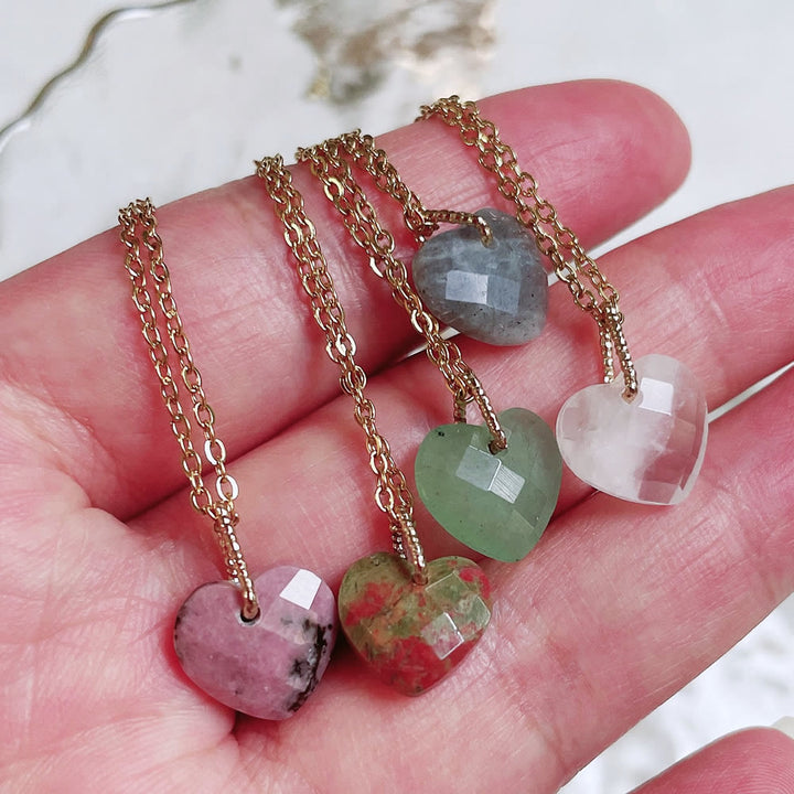 Collana in acciaio al titanio con taglio a cuore in cristallo naturale Olivenorma
