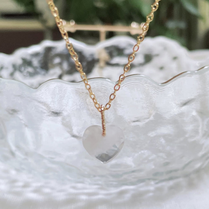 Collana in acciaio al titanio con taglio a cuore in cristallo naturale Olivenorma