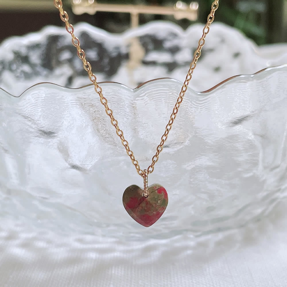 Collana in acciaio al titanio con taglio a cuore in cristallo naturale Olivenorma