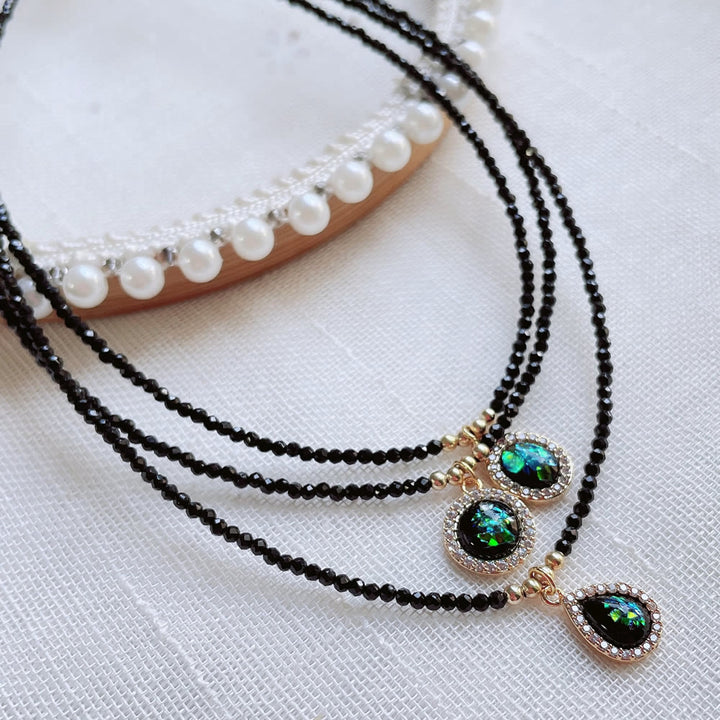 Collana con ciondolo in opale verde Olivenorma e perline in ossidiana