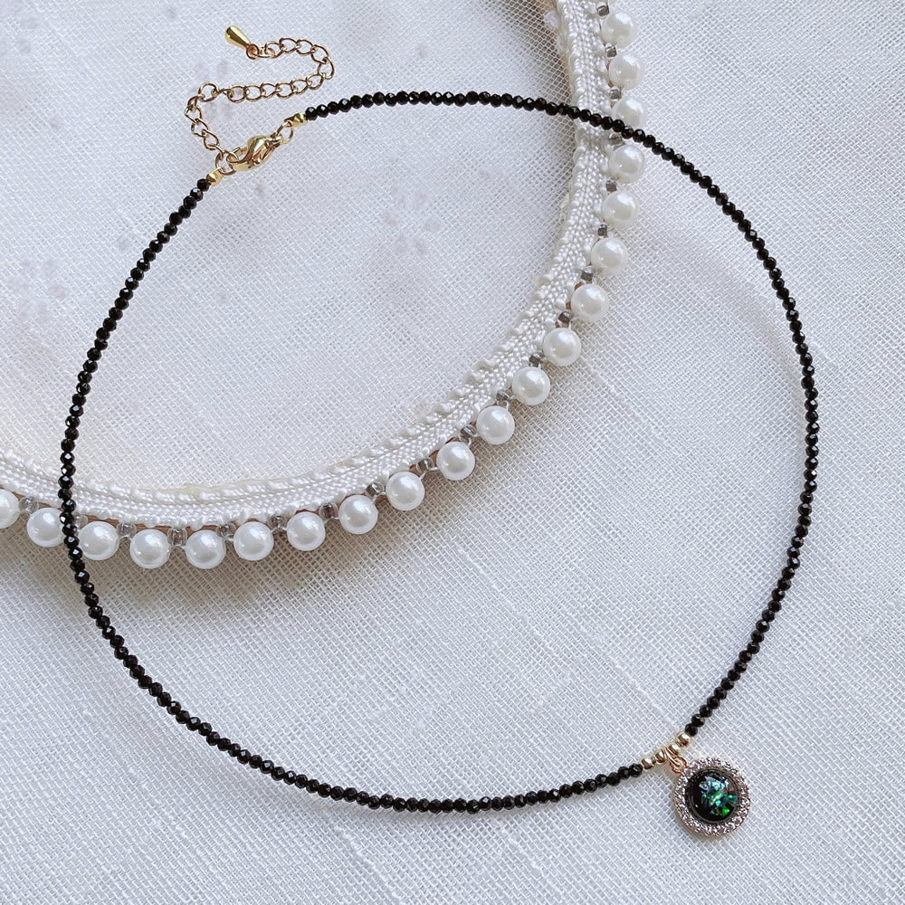Collana con ciondolo in opale verde Olivenorma e perline in ossidiana