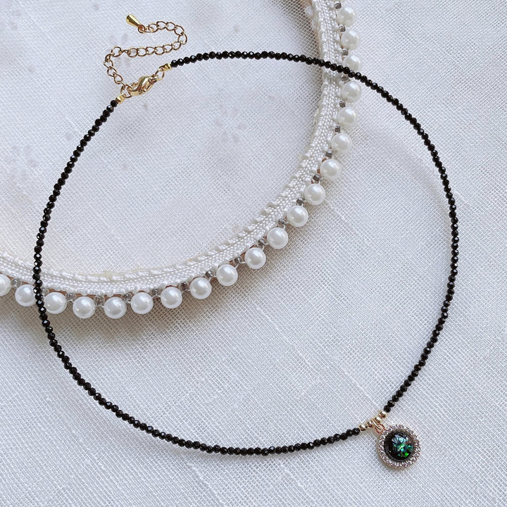 Collana con ciondolo in opale verde Olivenorma e perline in ossidiana