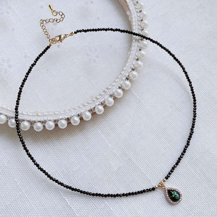 Collana con ciondolo in opale verde Olivenorma e perline in ossidiana