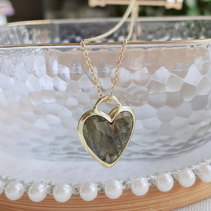 Collana in acciaio inossidabile con ciondolo a forma di cuore in cristallo Olivenorma