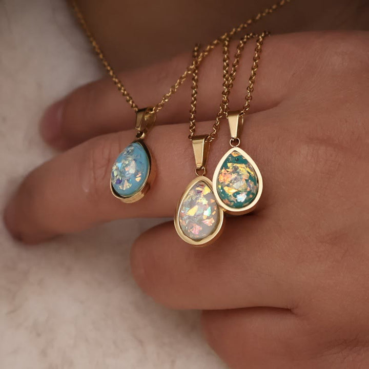 Collana con ciondolo a goccia in opale naturale francese Olivenorma