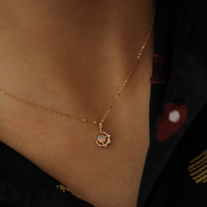 Olivenorma Collana con ciondolo a forma di stella e luna in argento 925 con opale