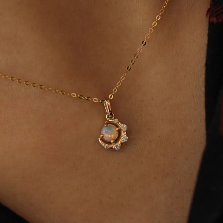 Olivenorma Collana con ciondolo a forma di stella e luna in argento 925 con opale