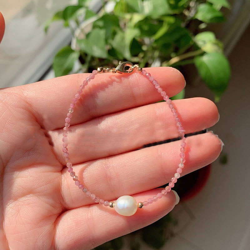 Olivenorma Bracciale con ciondolo in perle d'acqua dolce con perline di pietra da 2 mm