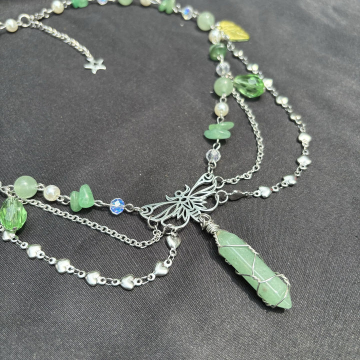 Collana girocollo a strati con ciondolo a farfalla in avventurina verde Olivenorma