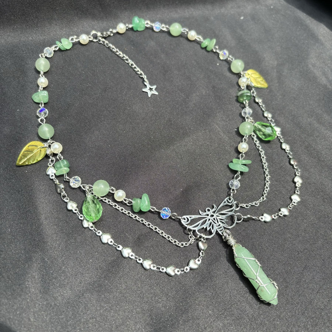Collana girocollo a strati con ciondolo a farfalla in avventurina verde Olivenorma