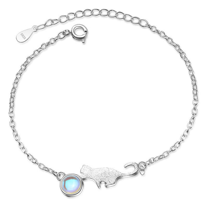Bracciale con ciondolo in pietra di luna e gatto in argento Olivenorma