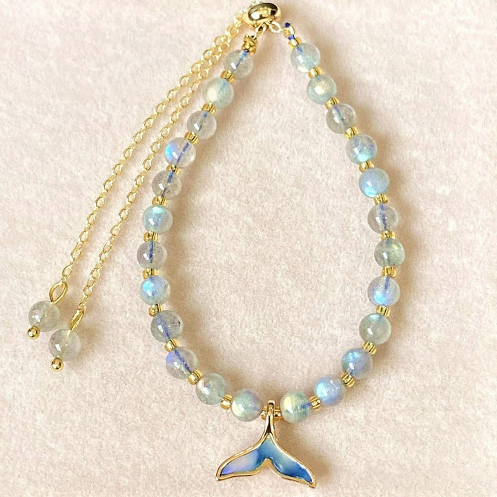 Bracciale con ciondolo a coda di balena in perline di labradorite naturale Olivenorma