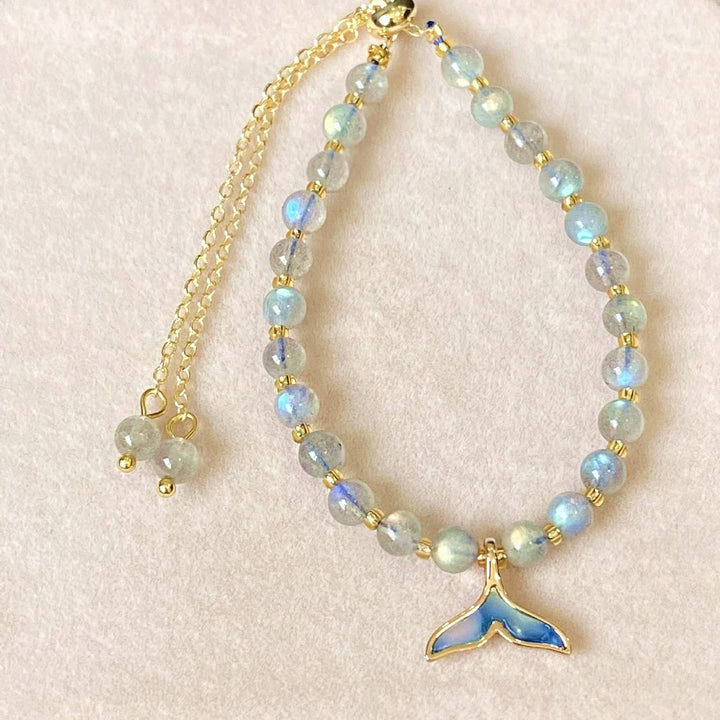 Bracciale con ciondolo a coda di balena in perline di labradorite naturale Olivenorma