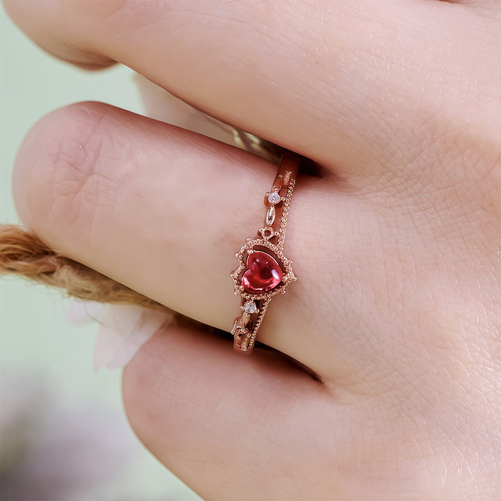 Anello a forma di corona di principessa in granato a forma di cuore Olivenorma