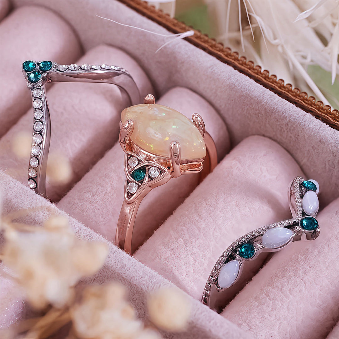 Olivenorma Vintage Milgrain Marquise Opale e Smeraldo Anello a tre pezzi