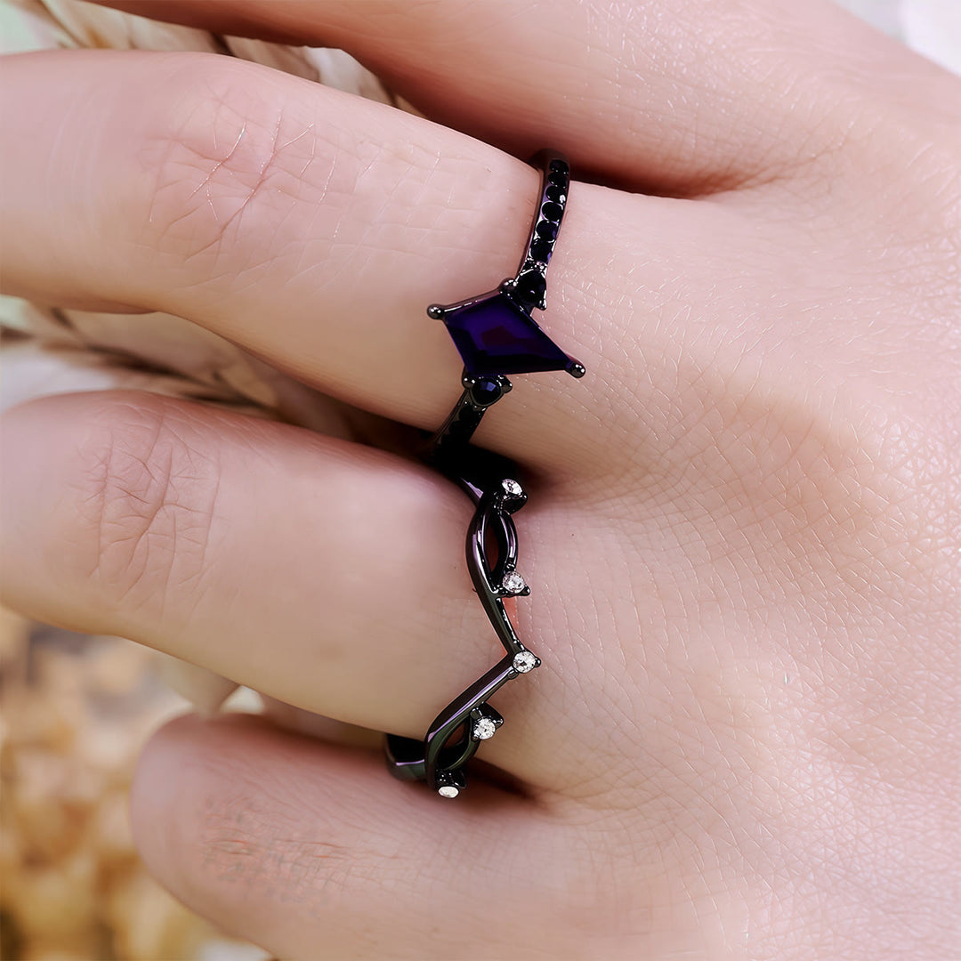 Set di due anelli neri Olivenorma Midnight con ametista sintetica e zirconi. - image 2