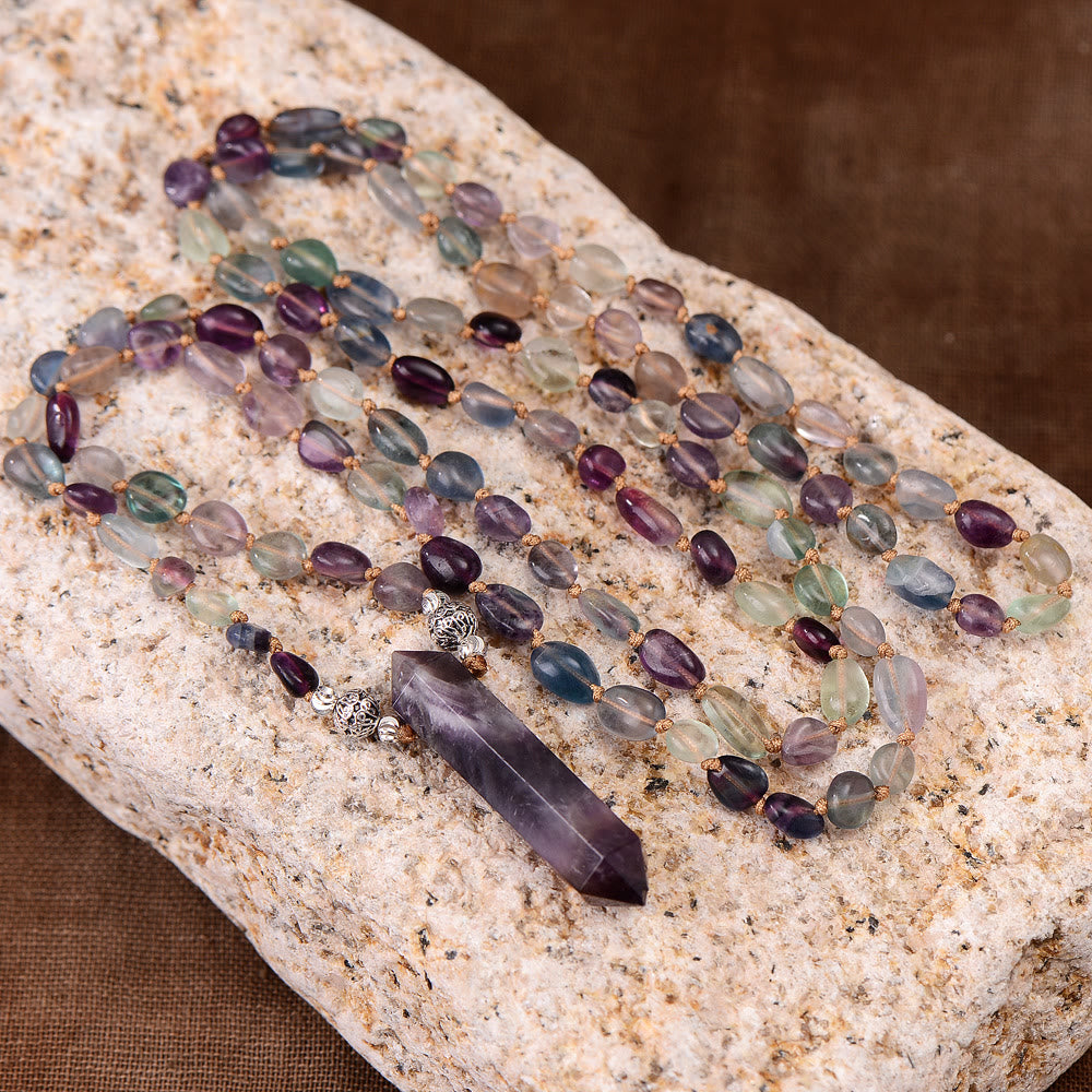Collana con ciondolo esagonale in ametista e perline di fluorite Olivenorma