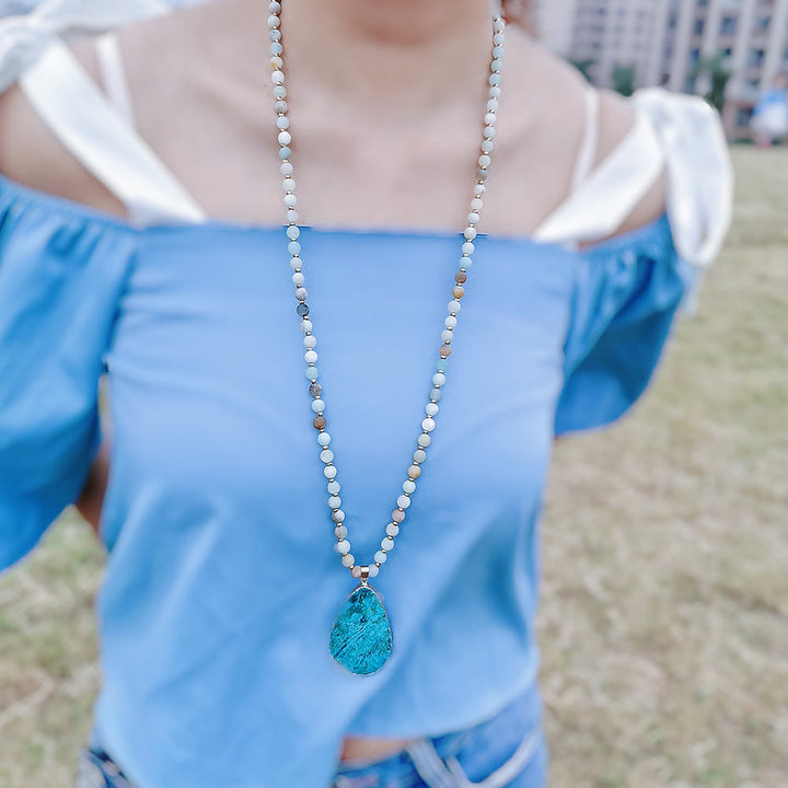 Collana con ciondolo a goccia con perline di amazzonite Olivenorma
