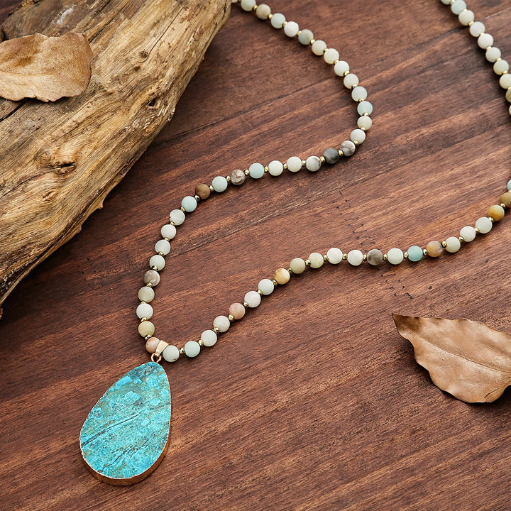 Collana con ciondolo a goccia con perline di amazzonite Olivenorma