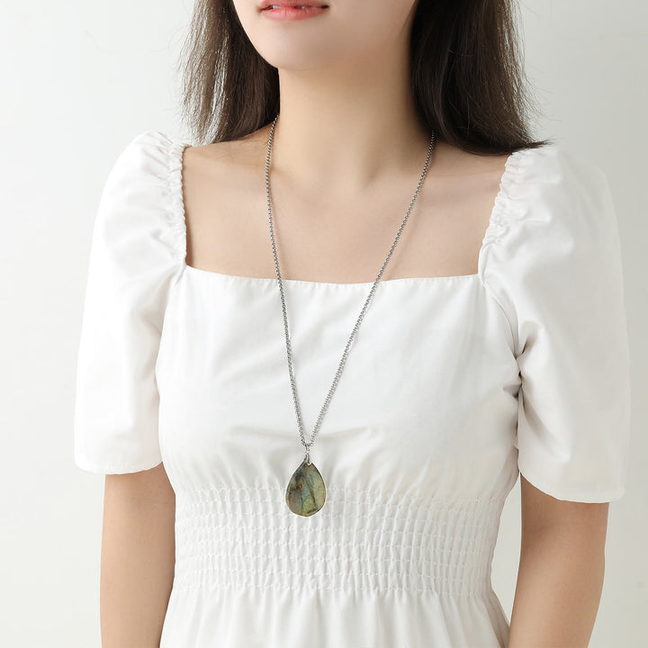 Collana con ciondolo a goccia in labradorite Olivenorma