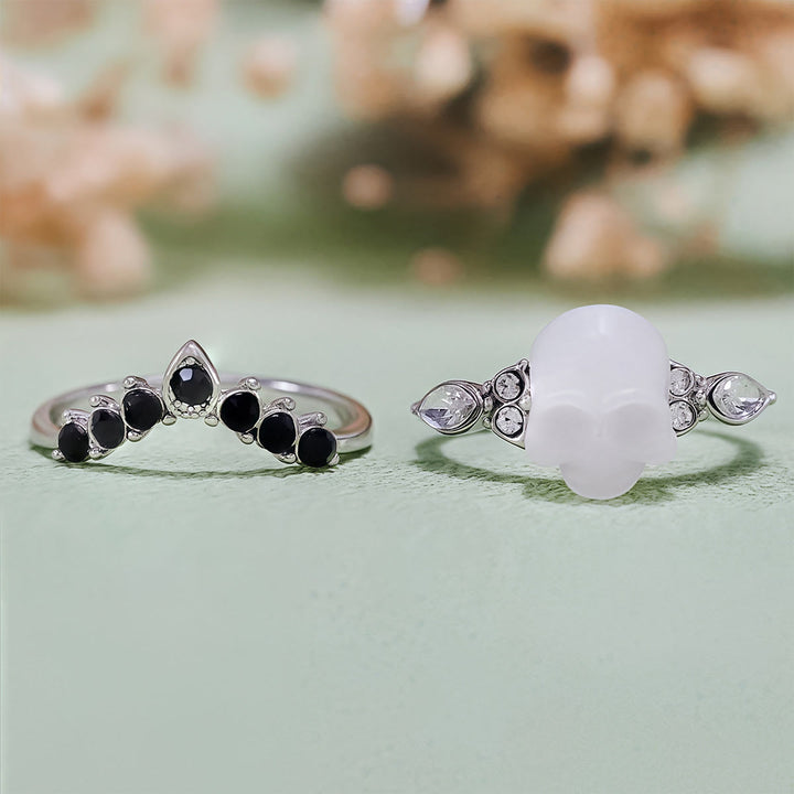 Olivenorma Gothic Resin Skull e anello a corona in moissanite