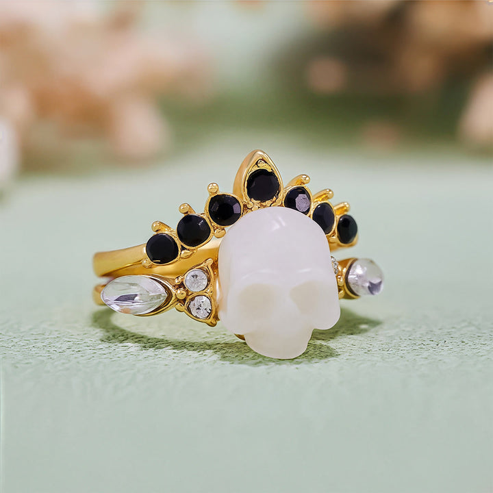 Olivenorma Gothic Resin Skull e anello a corona in moissanite