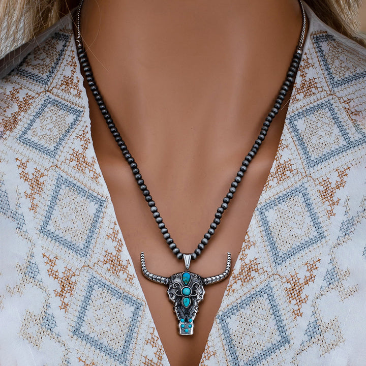 Collana con ciondolo a forma di testa di toro turchese con perline in pietra naturale Olivenorma