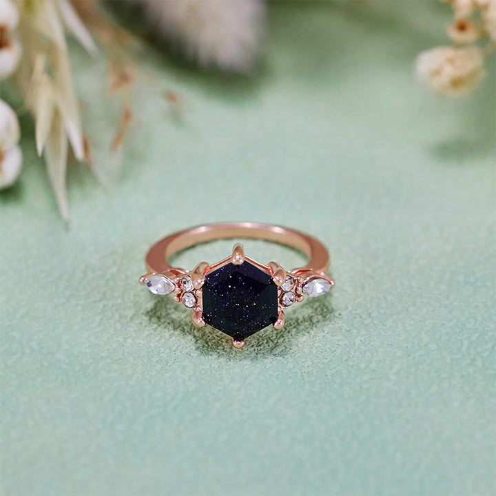 Anello di fidanzamento Olivenorma con foglia di moissanite in arenaria blu taglio esagonale