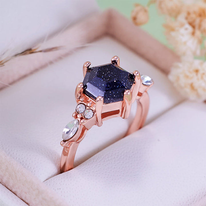 Anello di fidanzamento Olivenorma con foglia di moissanite in arenaria blu taglio esagonale