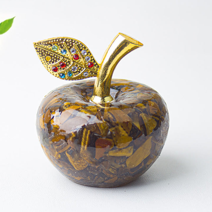 Decorazione in foglia d'oro con pietra preziosa di mela e resina epossidica di cristallo Olivenorma