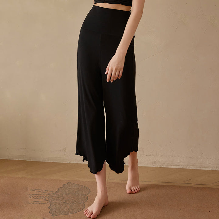 Pantaloni da yoga da donna Olivenorma a zampa, in tinta unita, elasticizzati, corti e svasati, in tessuto lycra. - Nero - XL - image 4