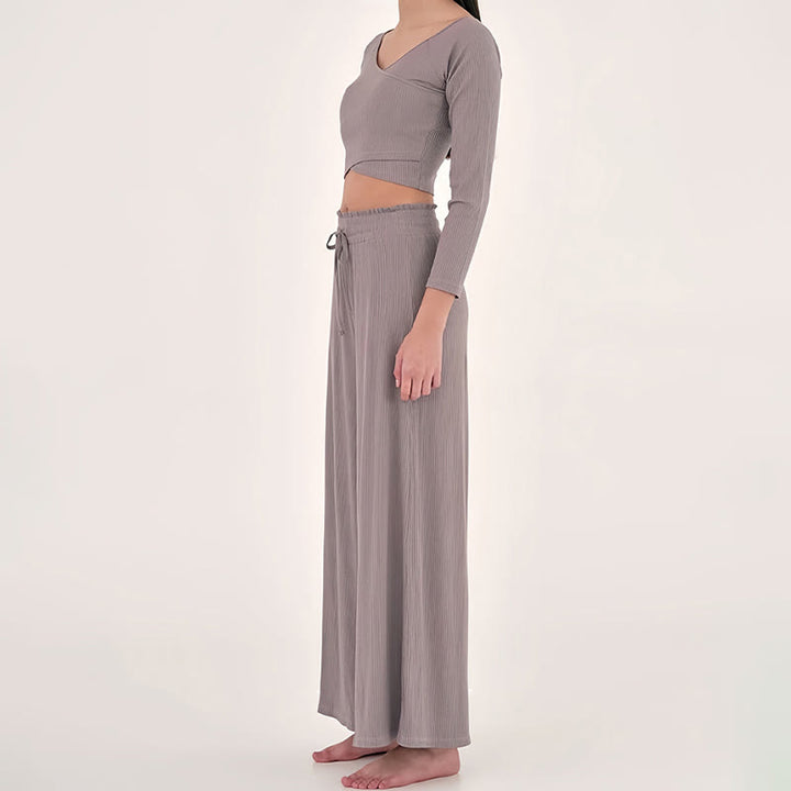 Pantaloni da yoga rilassati a vita alta Olivenorma
