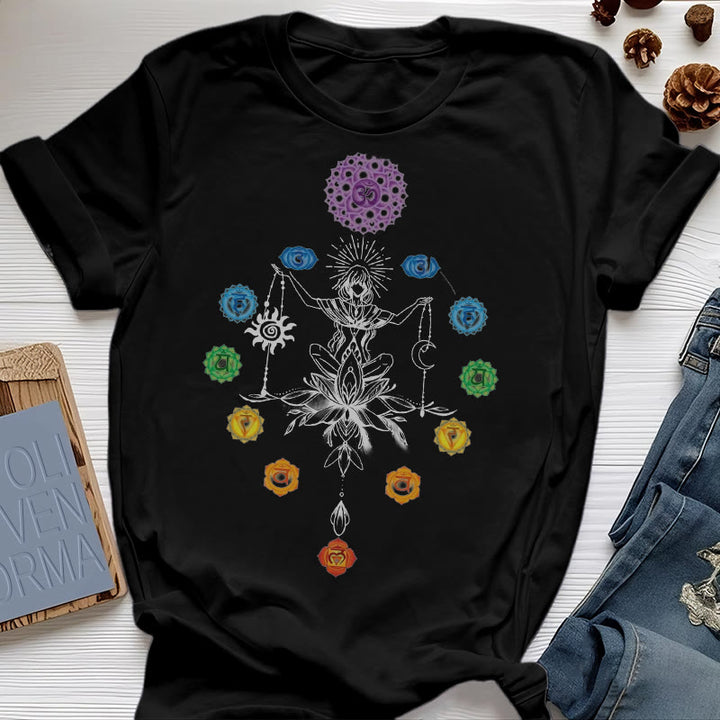 Maglietta Olivenorma con energia dei chakra radicati - Nero - 2XL - image 8