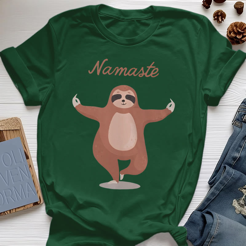 Maglietta Olivenorma Yoga con citazione "Namaste" e "Bradipo" - Verde scuro - 2XL - image 21