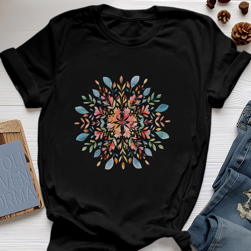 Maglietta primaverile con motivo mandala floreale Olivenorma