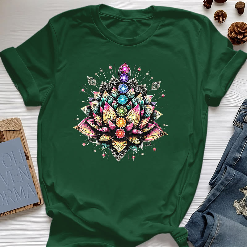 T-shirt per meditazione yoga con fiore di loto Chakra Olivenorma - Verde scuro - 2XL - image 20
