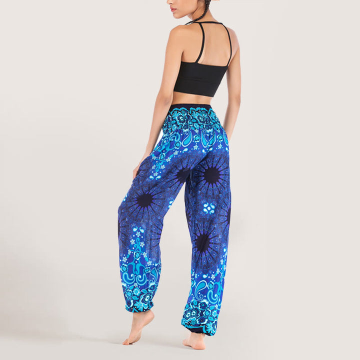 Olivenorma - Pantaloni harem da donna in viscosa con elastico in vita e stampa mandala a fiocchi di neve
