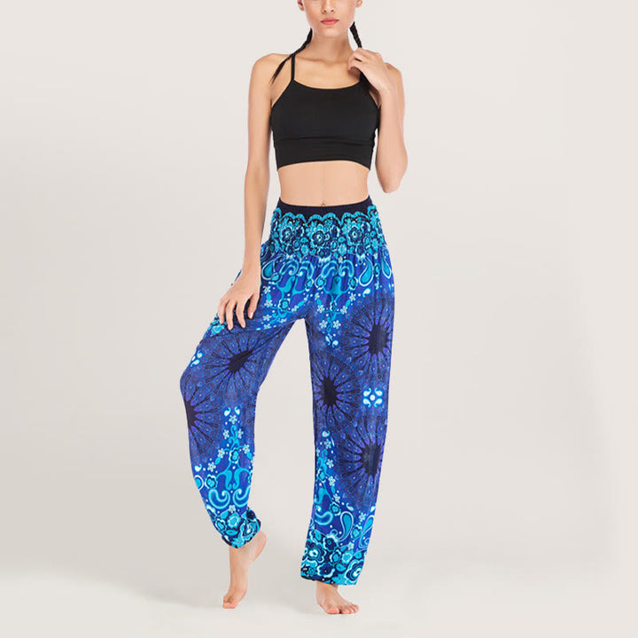 Olivenorma - Pantaloni harem da donna in viscosa con elastico in vita e stampa mandala a fiocchi di neve