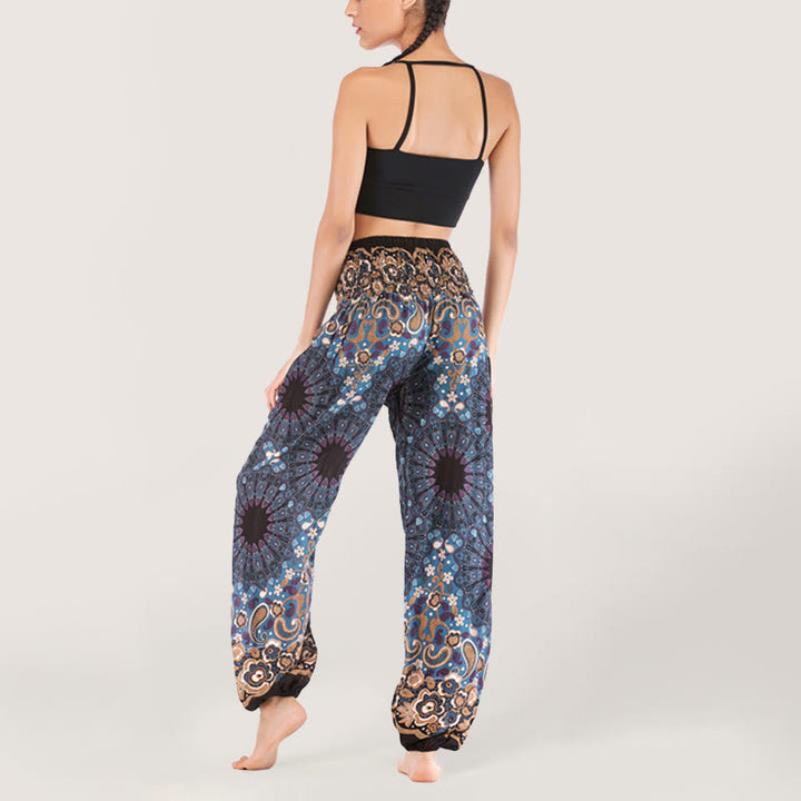 Olivenorma - Pantaloni harem da donna in viscosa con elastico in vita e stampa mandala a fiocchi di neve