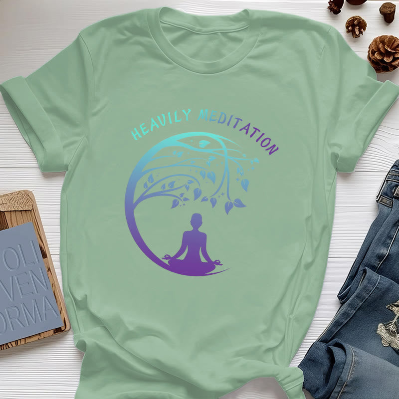 Maglietta yoga "HEAVILY MEDITATION" Olivenorma con l'Albero della Vita  - Verde chiaro - 2XL - image 18