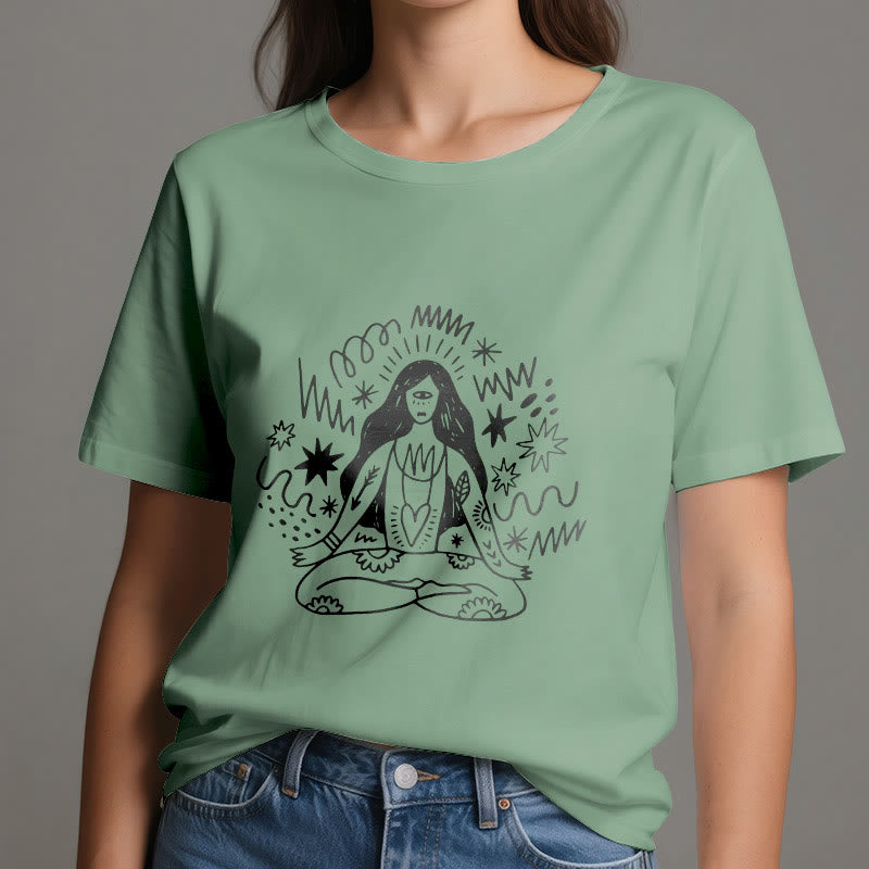 Maglietta Olivenorma con disegno graffiti e yoga girl - image 17